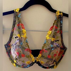 NWT Victoria Secret Floral Print “Sexy” Bra